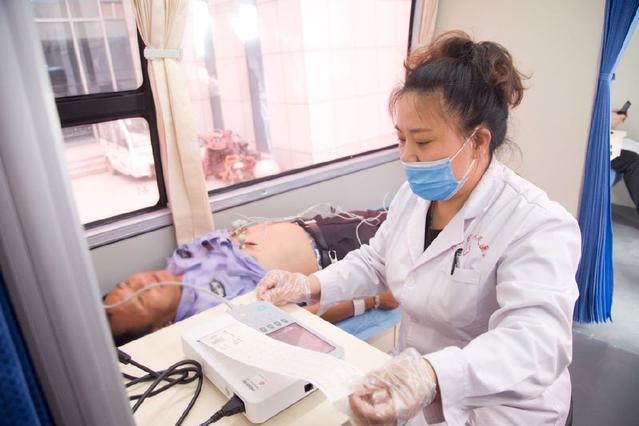 去医院体检已过时，移动医疗车让体检更便捷