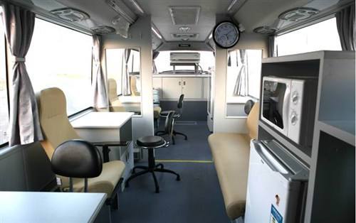 献血车安全吗？生产厂家通过这三点告诉你非常安全。02