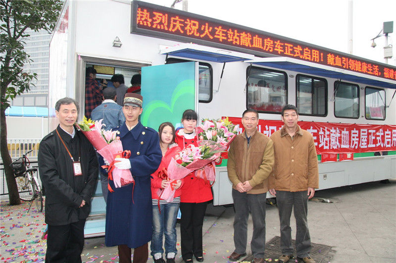 献血房车投入使用需要注意什么呢？02